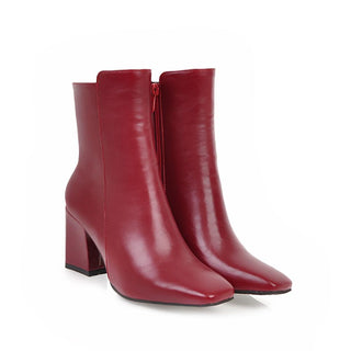 Bottines rouges à talon bloc et bout carré, tige mi-montante, effet lisse