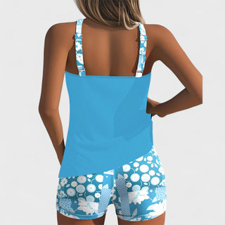Ensemble de maillot de bain bleu clair : débardeur et short à fleurs blanc