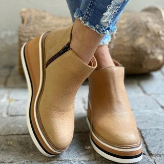 Bottines femme beiges suède, semelle plateforme à bandes, fermeture latérale