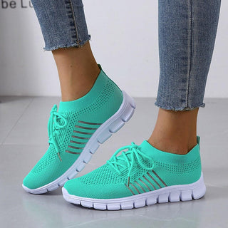 Baskets femme en maille turquoise avec semelle épaisse amortissante et lacets