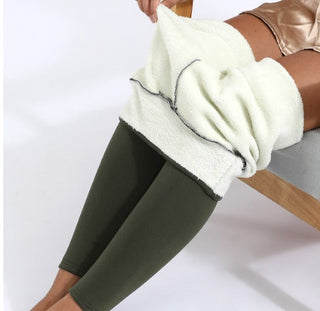 Legging thermique doublé en polaire vert olive avec doublure polaire claire aux chevilles