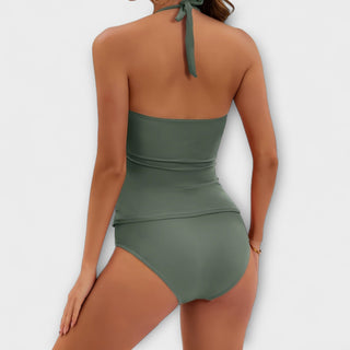 Bikini deux pièces vert olive au dos : haut noué et bas taille haute