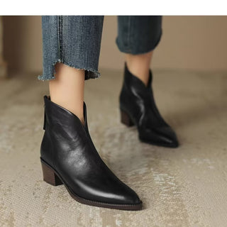 Bottines noires à bout pointu, talon bas, tige cheville en cuir lisse