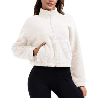 Veste courte en polaire bouclée blanc cassé, col montant et fermeture éclair