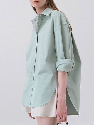 Chemise oversize femme vert clair en popeline de coton, col classique, boutonnée, manches 3/4