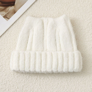 Bonnet oreilles de chat blanc en maille côtelée, laine douce