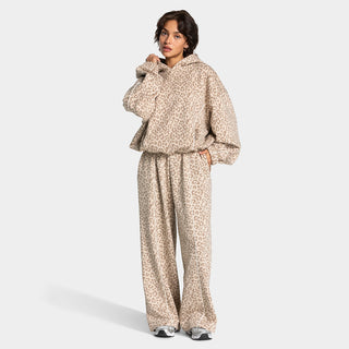 Ensemble sport femme sweat à capuche et pantalon ample imprimé léopard beige