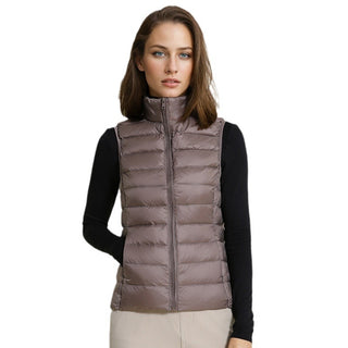 Gilet matelassé taupe à col montant, vue de face