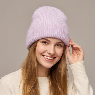 Bonnet ample lilas en maille côtelée avec revers large