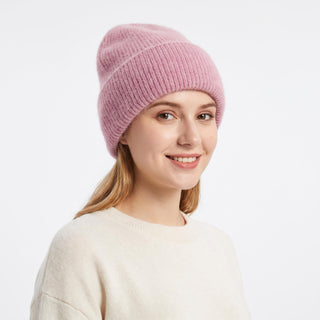 Bonnet ample en maille rose poudré, à revers côtelé