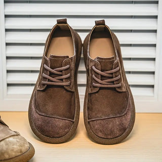 Chaussures en cuir de veau à lacets marron, bout arrondi, vue de face