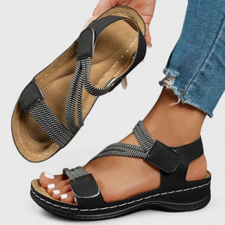 Sandales Sheina™ kaki avec brides noires, boucle au dessus et semelle plateforme