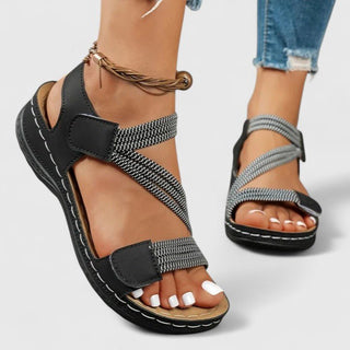 Sandales Sheina™ noires à brides réglables, boucle sur le dessus et semelle épaisse