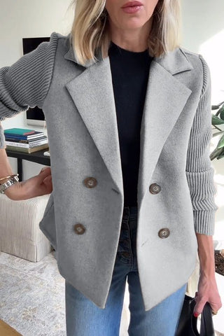 Blazer Camryn™ à manches tricotées, gris clair, col châle, boutons ronds visibles