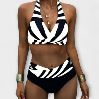 Maillot de bain deux pièces, haut triangle noir et blanc à rayures, bas taille haute
